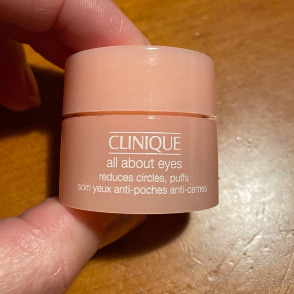 CLINIQUE All About Eyes Eye Cream - Picture 3 of 7